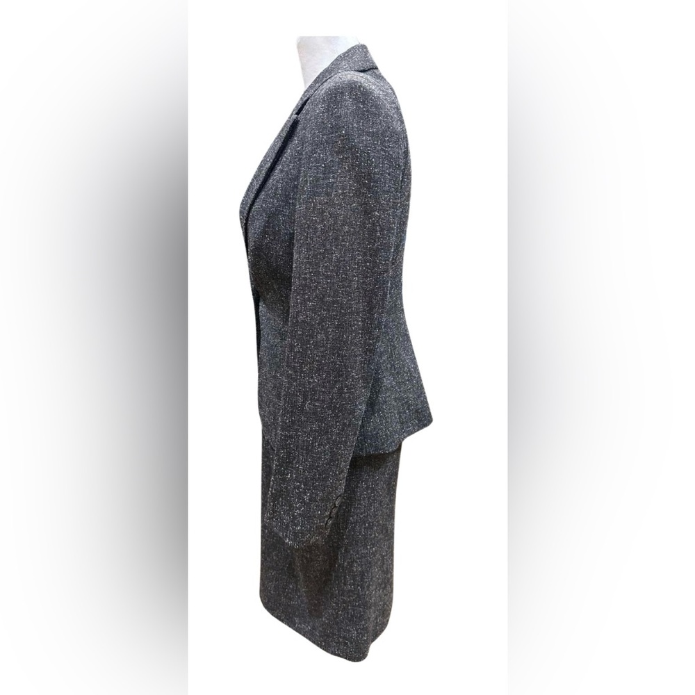 🖤Koton Elegant Two-Piece Gray & White Skirt Suit with Fuchsia Lining | Size 4🖤 - Picture 3 of 8